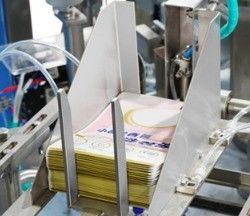 20-70 zakken Verpakkingssnelheid Automatische roterende zakverpakkingsmachine voor kant-en-klare zakken