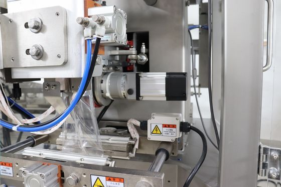 12 Koppen 0,8 L Warmteverzegelingsgranulaat Huisdiervoedselverpakkingsmachine voor notenzak verpakken