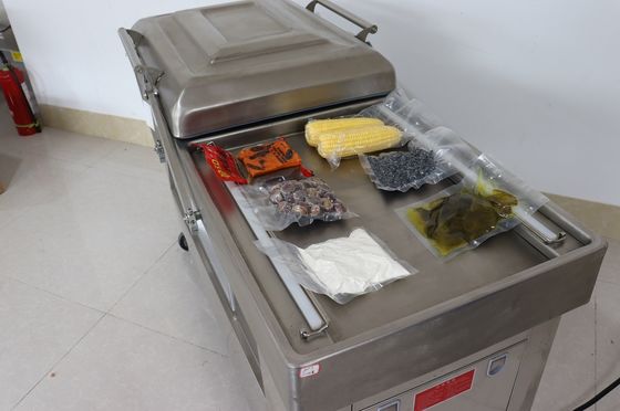 Elektrisch aangedreven dubbele kamer vacuümverpakkingsmachine voor groente brood vis en zeevruchten 120 kg