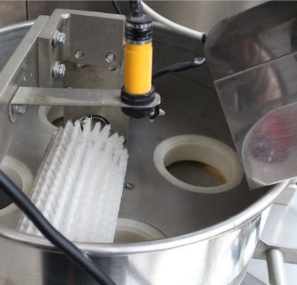 Verticale verpakkingsmachine van houten materialen voor thee- en koffiepotten in textielverpakkingen