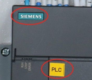 Plastic verpakkingsmateriaal Volledig automatisch doosdoos Karton erector met onderverzegeling
