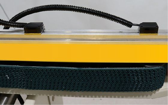 Beveiligde verpakkingsoplossing Side Belt Case Sealer en Electric Driven Strapping Machine