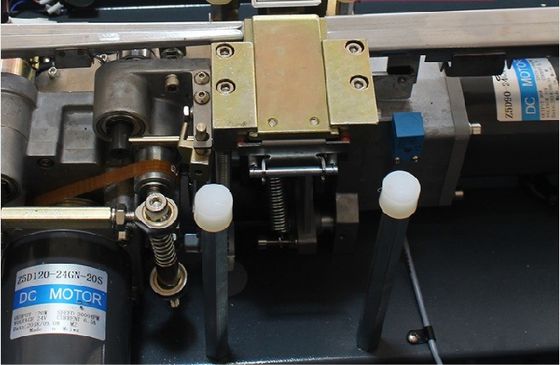 Beveiligde verpakkingsoplossing Side Belt Case Sealer en Electric Driven Strapping Machine