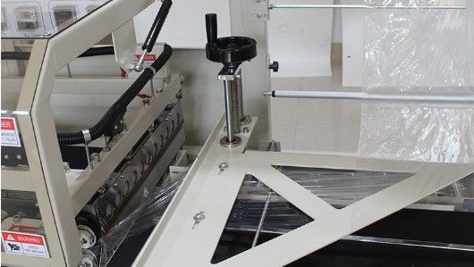 Max.30 verpakkingen/min. Snelheid Automatische filmverpakkingsmachine voor verpakkingen