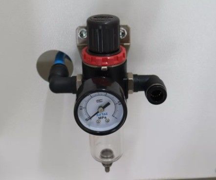 Automatische golfkartonvormmachine voor hotels 600 kg capaciteit