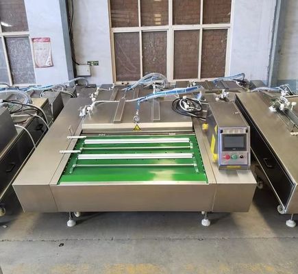 Continu belt type vacuümverzegelmachine voor pluimveevlees in machinewerkstations
