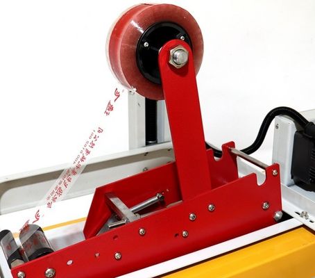 Hoge afdichtingsefficiëntie YF half-automatische verpakkingsmachine voor het afdichten van kartonnen doosjes