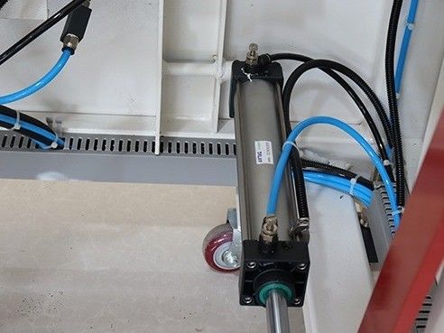 Aanpasbare kartonnen erector met afdichting en functionaliteit