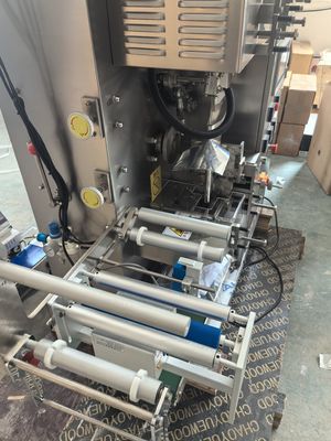 Automatische theezak verpakkingsmachine met kop meting poeder thee 1-10g tag line verpakking