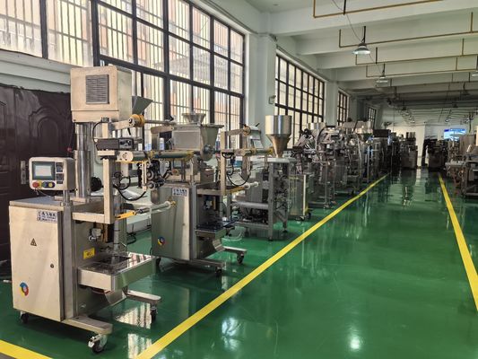 Automatische voedselverpakkingsmachine voor driehoekige zakjes snoep 400 kg capaciteit