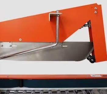 Automatische flap vouw kartonnen doos verzegel- en tapemachine voor verschillende kartonnen hoogten