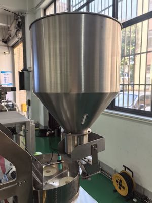 Automatische voedselverpakkingsmachine voor driehoekige zakjes snoep 400 kg capaciteit