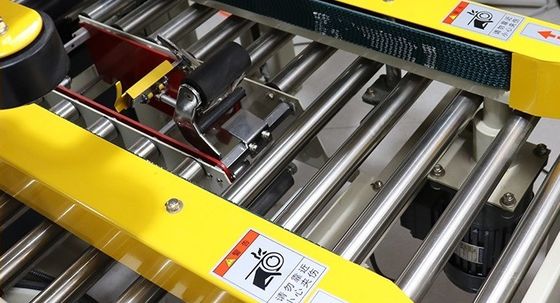 Automatische linker en rechter rijdriem kartonnen doos doos afdichtmachine met eenvoudige bediening