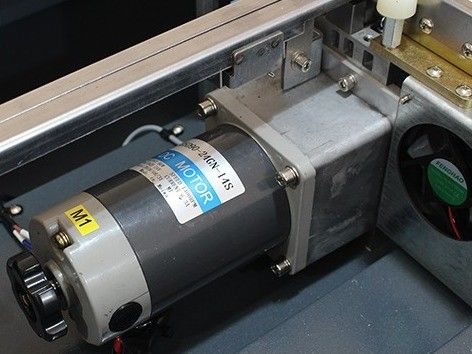 MH-X201 semi-automatische PP-gordelverpakkingsmachine gemakkelijk te bedienen voor spanning 220V/380V
