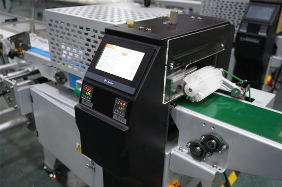 220V automatische kussenspakmachine voor bar schoonheid zeep bestek katoen rollen Power Line