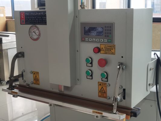 Grote vacuümverpakkingsmachine met automatische functie en grote capaciteit 760*530*1920mm