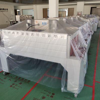 Automatische verpakkingsmachine voor automatische verpakkingen in warmtetunnels