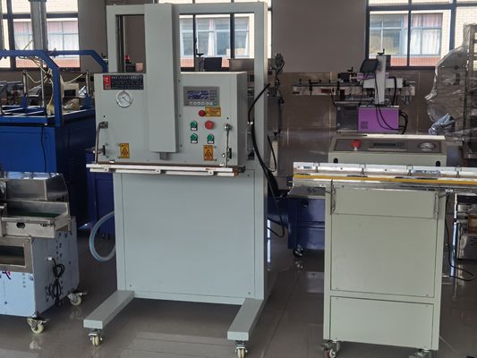 20 kg baksteenvormige vacuümverpakkingsmachine met 700B kattenstrooilift