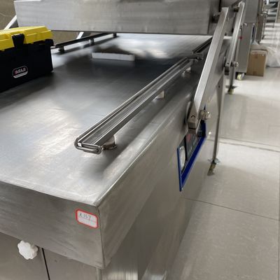 380V/50HZ Dubbele kamer vacuümverpakkingsmachine voor garnalen mozzarella kaas tomaten