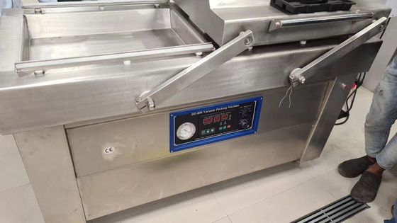 Doppelkamera semi-automatische vacuümverzegelmachine voor vlees en voedsel