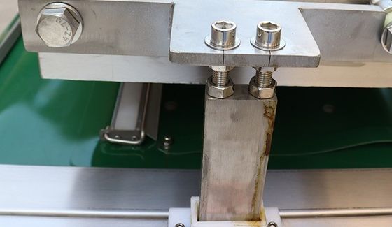 10 mm verzegelbreedte vleesband type vacuüm continu rollende verpakkingsmachine