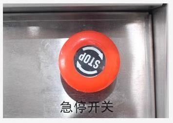220V/50HZ Volledig automatische vacuümrijstbakvormige verpakkingsmachine voor voedingsmiddelen en dranken