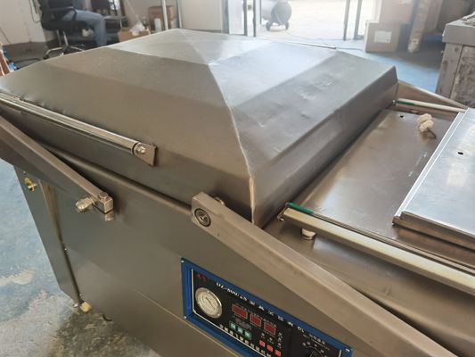 2200W pompvermogen 100m3/h Vissen Steak Vlees Vacuümverpakkingsmachine met dubbele kamer